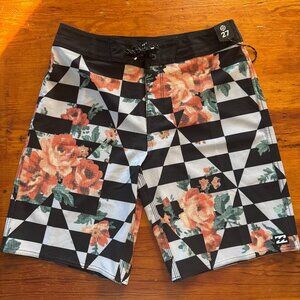 Youth Billabong Sundays Airlite Boardshorts – Size 27 – NWT